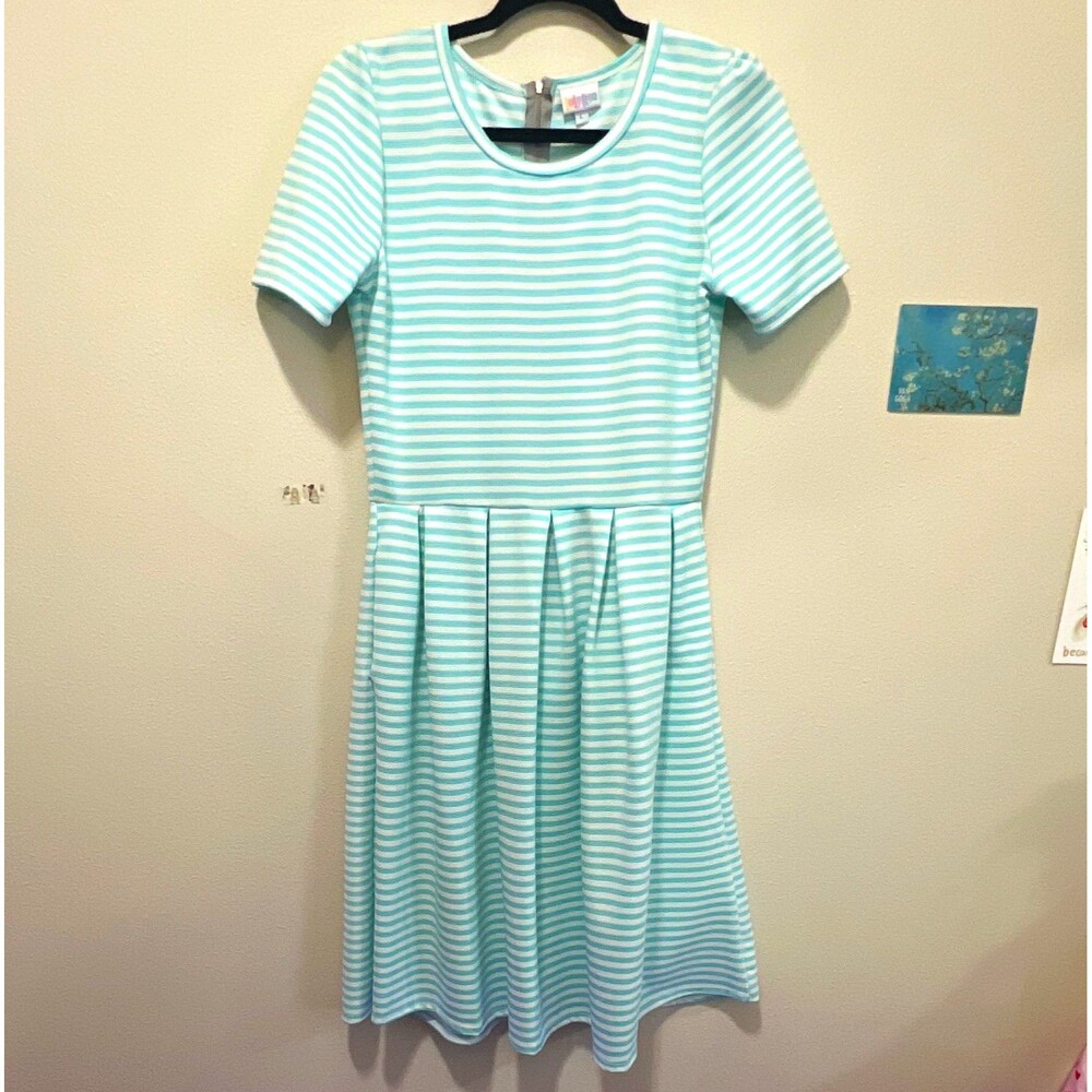 LuLaRoe Women’s Fit & Flare Dress L Blue White Striped Pleated Zip nautical